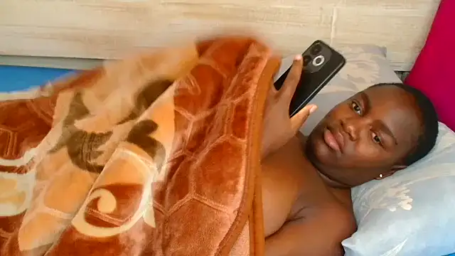 KINKYBLACKDOLL online show from 09-19-25, 12:23