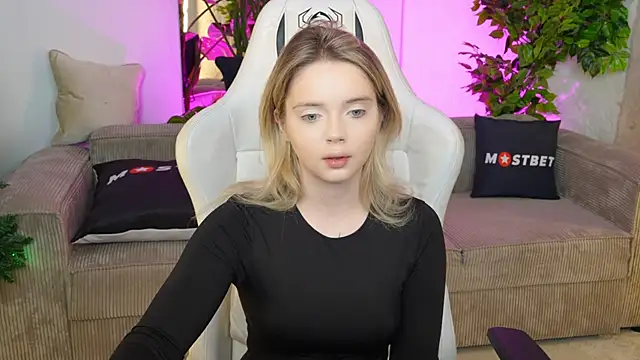 Cassy-Celestial  online show from 12-23-24, 11:39