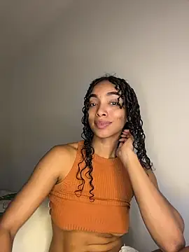 Snapshot of nicoleebony1 chatting on 04-28-26, 08:25 nicoleebony1 online show from 04-28-26, 08:25