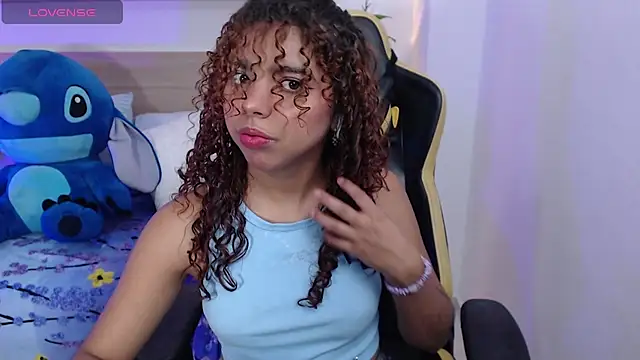 aurora rodriguez online show from 12-02-24, 12:29