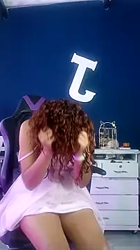 aurora rodriguez online show from 12-15-24, 02:48