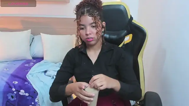 aurora rodriguez online show from 01-10-25, 12:26