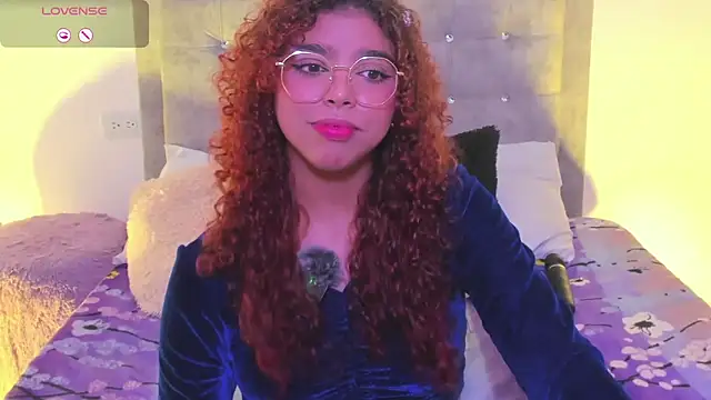 aurora rodriguez online show from 03-07-25, 02:46