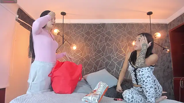 leigh-angels online show from 11-15-25, 10:15