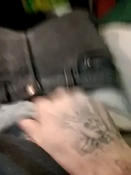 ySqmbVanbe online show from 12-19-25, 04:14