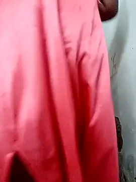 Snapshot of Jenny-43 chatting on 12-27-24, 04:10 Jenny-43 online show from 12-27-24, 04:10