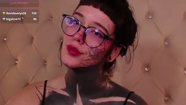 SylveonFox online show from 12-20-24, 04:04