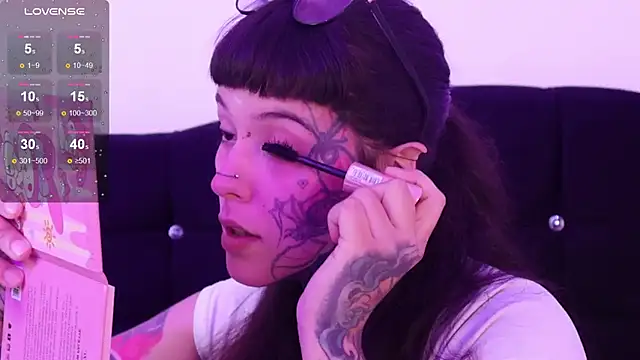 SylveonFox online show from 01-21-25, 03:32