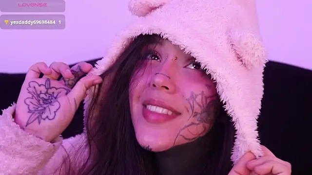 SylveonFox online show from 01-22-25, 04:33