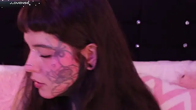 SylveonFox online show from 02-26-25, 05:07