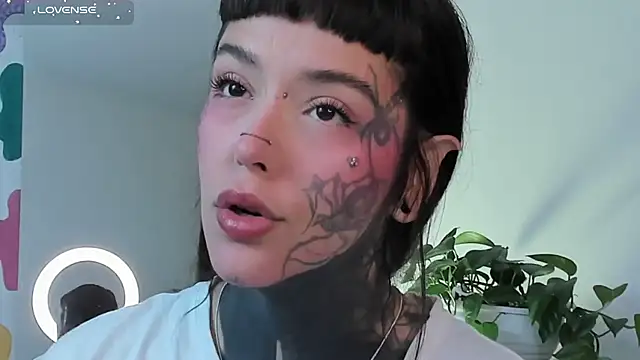 SylveonFox online show from 03-13-25, 09:43