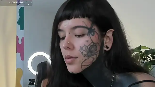 SylveonFox online show from 03-18-25, 10:36