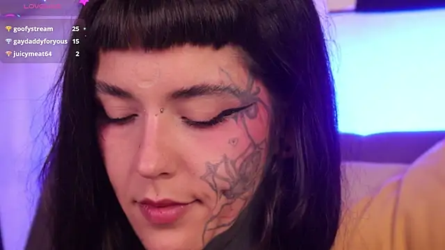 SylveonFox online show from 09-18-25, 01:18