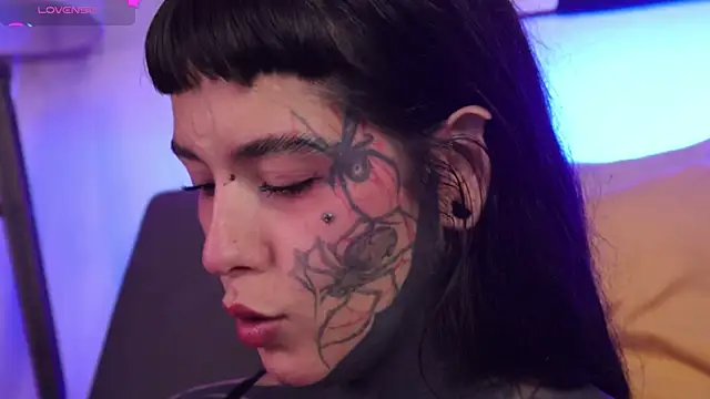 SylveonFox online show from 10-30-25, 11:49