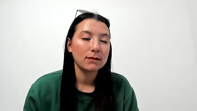 cami-01 online show from 10-26-25, 02:23