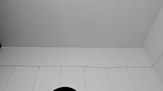 Snapshot of cami-01 chatting on 02-21-26, 09:05 cami-01 online show from 02-21-26, 09:05