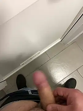 Snapshot of _themask_ chatting on 12-16-24, 10:03 themask online show from 12-16-24, 10:03