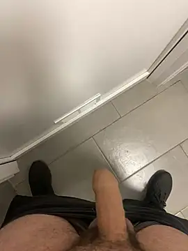 Snapshot of _themask_ chatting on 01-09-25, 12:14 themask online show from 01-09-25, 12:14