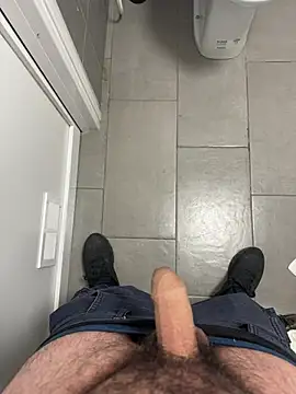 Snapshot of _themask_ chatting on 02-27-25, 11:15 themask online show from 02-27-25, 11:15