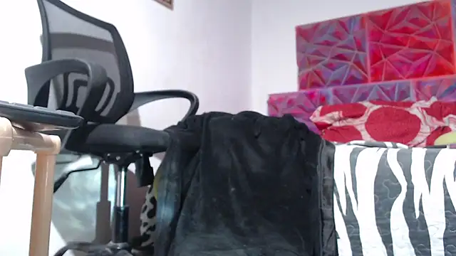 bix couples online show from 11-23-25, 03:28