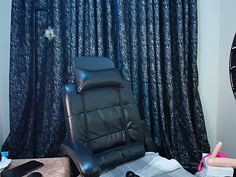 ebony shilly3 online show from 10-10-25, 11:26