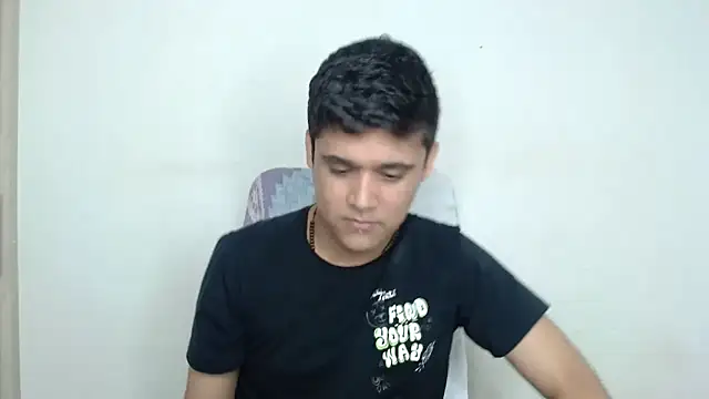 Snapshot of kaiine190 chatting on 10-04-25, 08:07 kaiine190 online show from 10-04-25, 08:07