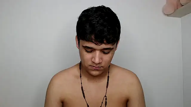 Snapshot of kaiine190 chatting on 10-10-25, 10:20 kaiine190 online show from 10-10-25, 10:20