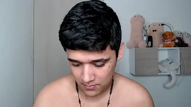 Snapshot of kaiine190 chatting on 10-13-25, 08:20 kaiine190 online show from 10-13-25, 08:20