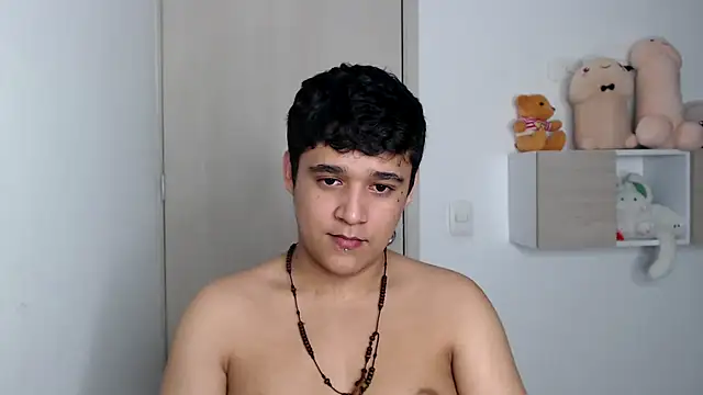 Snapshot of kaiine190 chatting on 10-19-25, 11:00 kaiine190 online show from 10-19-25, 11:00