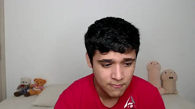 Snapshot of kaiine190 chatting on 10-28-25, 11:07 kaiine190 online show from 10-28-25, 11:07