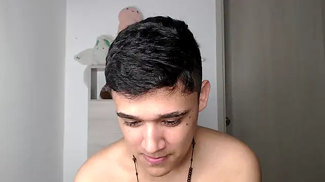 Snapshot of kaiine190 chatting on 11-10-25, 08:24 kaiine190 online show from 11-10-25, 08:24