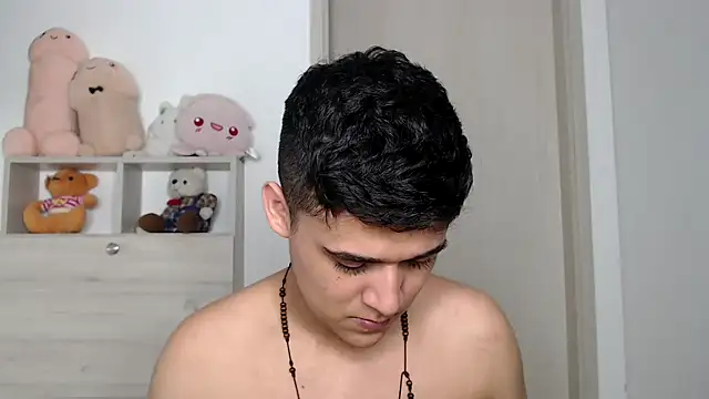 Snapshot of kaiine190 chatting on 11-13-25, 07:40 kaiine190 online show from 11-13-25, 07:40