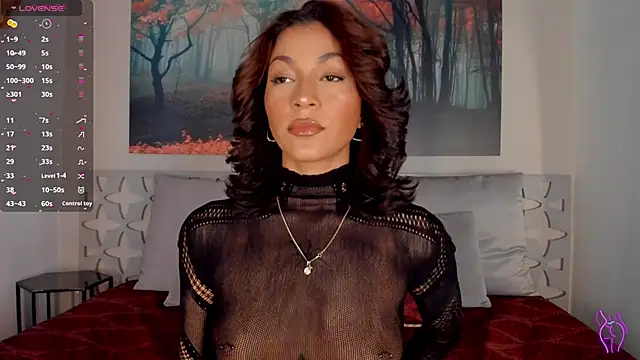 LunaRuso online show from 01-19-25, 07:26