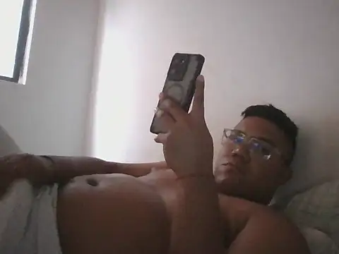 juniorxxx14 online show from 04-23-26, 07:38