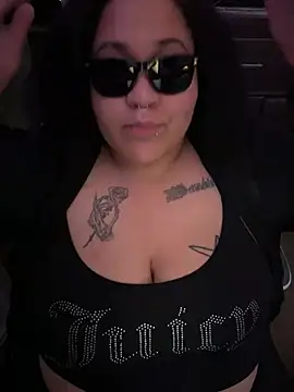 Juicyjordie online show from 04-10-26, 05:45