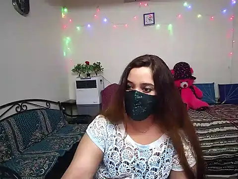 Arushisingh8888 online show from 12-06-24, 11:44