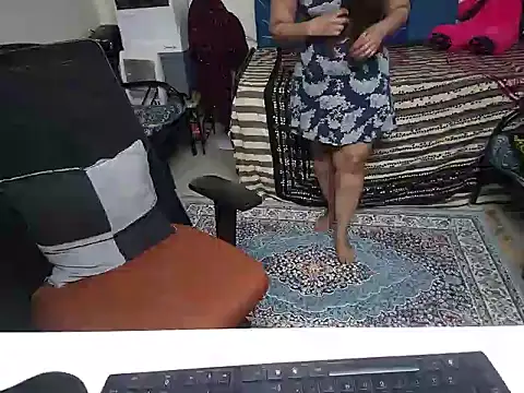 Arushisingh8888 online show from 12-08-24, 01:58