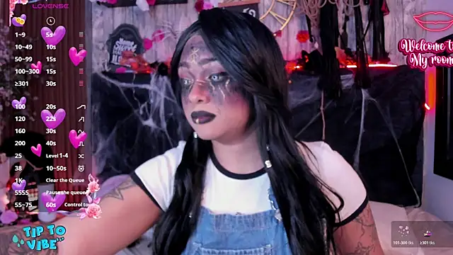 Neko Misaki online show from 10-31-25, 12:06