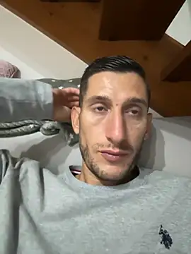 Snapshot of Gionnytav chatting on 10-09-25, 08:18 Gionnytav online show from 10-09-25, 08:18