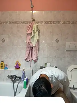 Snapshot of Gionnytav chatting on 10-13-25, 04:45 Gionnytav online show from 10-13-25, 04:45