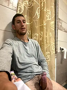 Snapshot of Gionnytav chatting on 10-18-25, 06:37 Gionnytav online show from 10-18-25, 06:37