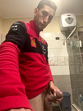 Snapshot of Gionnytav chatting on 10-21-25, 05:02 Gionnytav online show from 10-21-25, 05:02