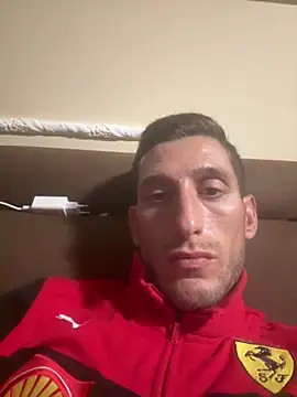 Snapshot of Gionnytav chatting on 10-23-25, 04:17 Gionnytav online show from 10-23-25, 04:17