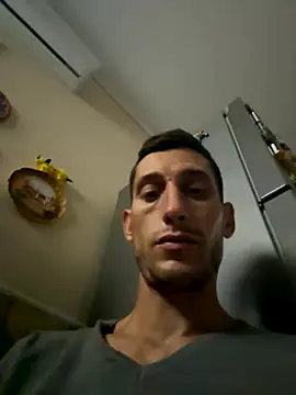 Snapshot of Gionnytav chatting on 11-08-25, 07:01 Gionnytav online show from 11-08-25, 07:01