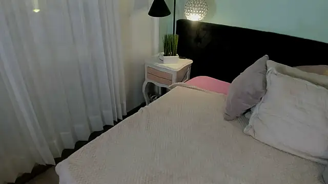Snapshot of EvaaStevens chatting on 09-19-25, 11:55 EvaaStevens online show from 09-19-25, 11:55