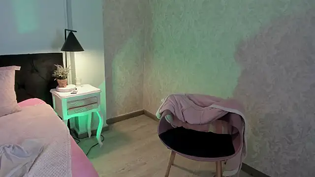 Snapshot of EvaaStevens chatting on 10-01-25, 12:22 EvaaStevens online show from 10-01-25, 12:22