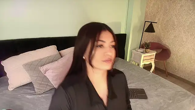 Snapshot of EvaaStevens chatting on 10-06-25, 02:47 EvaaStevens online show from 10-06-25, 02:47