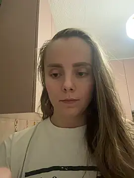 Snapshot of AlisaKissss chatting on 02-18-26, 06:37 AlisaKissss online show from 02-18-26, 06:37