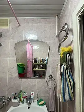 Snapshot of AlisaKissss chatting on 02-20-26, 07:58 AlisaKissss online show from 02-20-26, 07:58