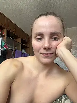 Snapshot of AlisaKissss chatting on 03-06-26, 07:05 AlisaKissss online show from 03-06-26, 07:05